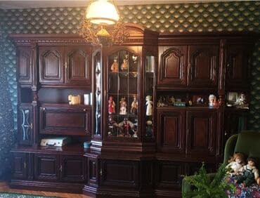 Velika vitrina ručni rad puno drvo at lalafo.rs Velika vitrina ručni rad puno drvo