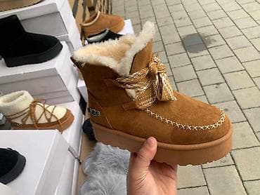Ugg obuća 40, bоја - Braon na lalafo.rs — 1 Ugg obuća 40, bоја - Braon — 1