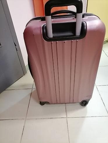 Kofer veći tvrdi NUOVO oko 65/45 /25 dobar ispravan Mogućnost dostave na lalafo.rs — 7 Kofer veći tvrdi NUOVO oko 65/45 /25 dobar ispravan Mogućnost dostave — 7