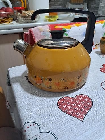 Čajnik/ketel za vodu – emajlirani - Materijal: emajlirano kućište sa na lalafo.rs Čajnik/ketel za vodu – emajlirani - Materijal: emajlirano kućište sa