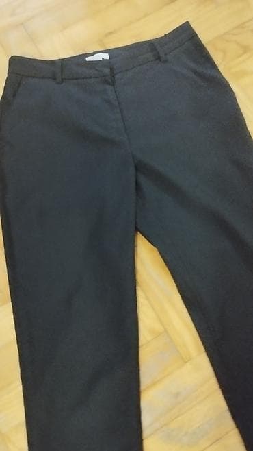 H&M
crne pantalone,kao nove su na lalafo.rs — 3 H&M
crne pantalone,kao nove su — 3