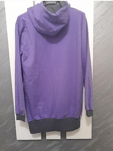 Personal Items: Ljubičasta dukserica sa kapuljačom, dužeg kroja. - Prednji deo at lalafo.rs — 2 Personal Items: Ljubičasta dukserica sa kapuljačom, dužeg kroja. - Prednji deo — 2