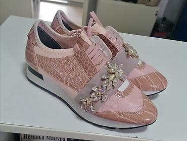 Super patike br 38
Novo na lalafo.rs — 6 Super patike br 38
Novo — 6