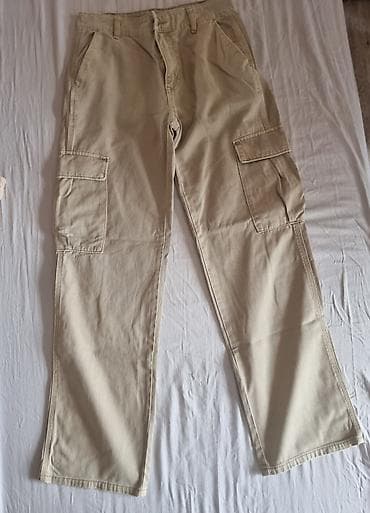 pantalone butiku ali: Pull&Bear cargo pantalone – bež - Model: cargo/utility pantalone na lalafo.rs — 1 pantalone butiku ali: Pull&Bear cargo pantalone – bež - Model: cargo/utility pantalone — 1