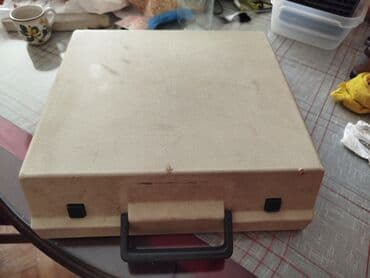 Antique devices: Olympia mehanička pisaća mašina sa koferom Nepoznato stanje. Mora at lalafo.rs — 1 Antique devices: Olympia mehanička pisaća mašina sa koferom Nepoznato stanje. Mora — 1