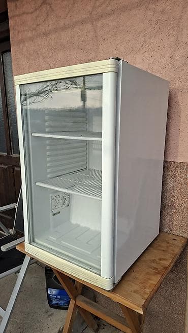dve suknje po: Profesionalna vitrina frižider sa staklenim vratima at lalafo.rs — 4 dve suknje po: Profesionalna vitrina frižider sa staklenim vratima — 4
