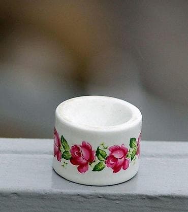 Vintage porcelansko postolje za uskršnje jaje signirano. Made in WEST at lalafo.rs — 3 Vintage porcelansko postolje za uskršnje jaje signirano. Made in WEST — 3