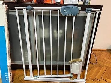 Sigurnosna pregrada za decu – metalna, samostojeća - Namenjena na lalafo.rs Sigurnosna pregrada za decu – metalna, samostojeća - Namenjena