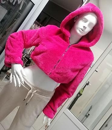 kozna jakna sa: Savršena, nova, premekana, BERŠKA bundica
Vel S M na lalafo.rs — 2 kozna jakna sa: Savršena, nova, premekana, BERŠKA bundica
Vel S M — 2