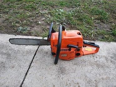 Ispravna, Pali i radi u leru. Nece da primi gas. Karburator treba na lalafo.rs — 1 Ispravna, Pali i radi u leru. Nece da primi gas. Karburator treba — 1