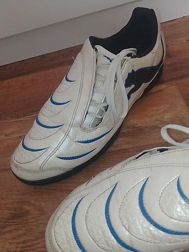 Puma fudbalske patike br 45 gaziste 29,5 cm za igru na veštačkoj at lalafo.rs — 3 Puma fudbalske patike br 45 gaziste 29,5 cm za igru na veštačkoj — 3