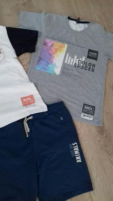 Kids' Clothes: Za dečaka u super stanju.
Veličina 11/12
Cena za sve 700din at lalafo.rs — 6 Kids' Clothes: Za dečaka u super stanju.
Veličina 11/12
Cena za sve 700din — 6