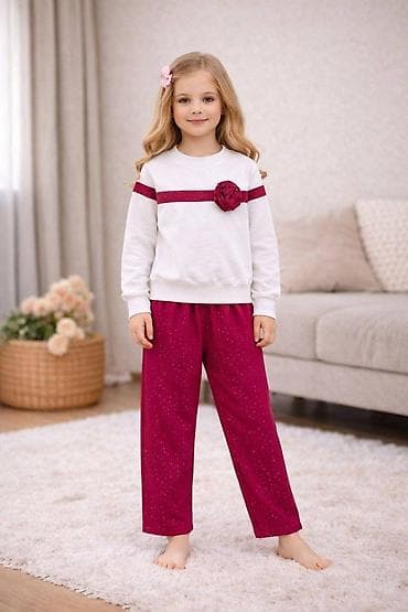 Kids' costumes: Dečiji komplet trenerke za devojčice – dvoslojni set - Gornji deo at lalafo.rs — 2 Kids' costumes: Dečiji komplet trenerke za devojčice – dvoslojni set - Gornji deo — 2