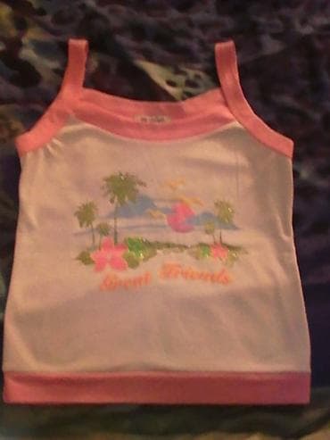 Na prodaju belo roza majica na bretele, S/M veličina. Kao nova na lalafo.rs Na prodaju belo roza majica na bretele, S/M veličina. Kao nova