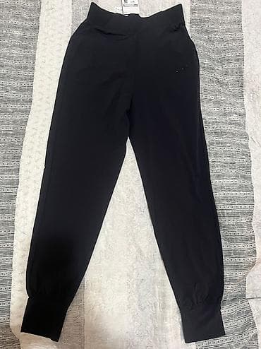 Personal Items: NIKE Woman's Sweatpants Bliss Luxe vel. XS NOVO
CU at lalafo.rs — 6 Personal Items: NIKE Woman's Sweatpants Bliss Luxe vel. XS NOVO
CU — 6