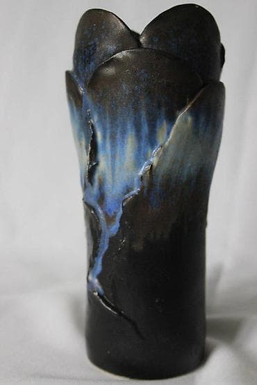 STARA KERAMIČKA VAZA U OBLIKU CVETA, RUČNI RAD, JUGENDSTIL | Stara na lalafo.rs STARA KERAMIČKA VAZA U OBLIKU CVETA, RUČNI RAD, JUGENDSTIL | Stara