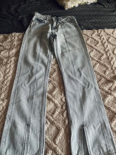 pantalone butiku ali: Farmerice prelepog modela. U veoma dobrom stanju. Velicina je 38. Ali na lalafo.rs — 2 pantalone butiku ali: Farmerice prelepog modela. U veoma dobrom stanju. Velicina je 38. Ali — 2