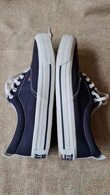 Tommy Hilfiger – Tommy Jeans Classic Low patike - Model: Tommy Jeans na lalafo.rs — 9 Tommy Hilfiger – Tommy Jeans Classic Low patike - Model: Tommy Jeans — 9