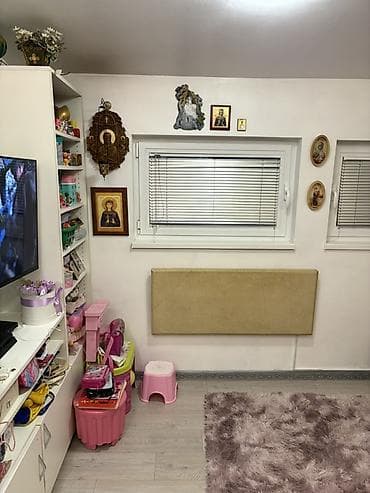 HITNA PRODAJA ZBOG SELIDBE!!! Kuhinja sa trpezarijskim delom – na lalafo.rs — 8 HITNA PRODAJA ZBOG SELIDBE!!! Kuhinja sa trpezarijskim delom – — 8