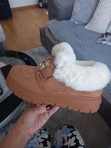 Ženske tople mokasine/papuče za zimu - Boja: karamela (svetlo braon) na lalafo.rs — 1 Ženske tople mokasine/papuče za zimu - Boja: karamela (svetlo braon) — 1