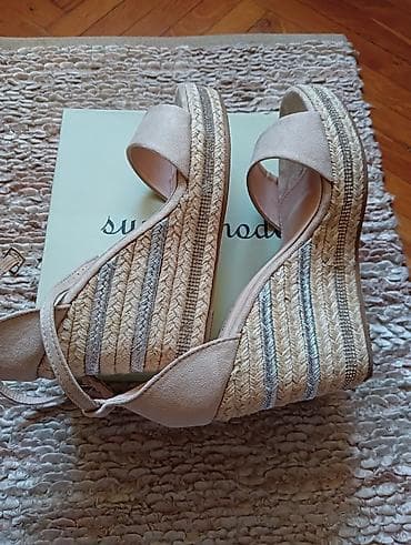 Nove sandale, br. 40 Gazište 25 - 25,5 cm na lalafo.rs — 3 Nove sandale, br. 40 Gazište 25 - 25,5 cm — 3