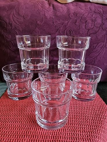 Case nove,vintaz za zestoko pice Arcoroc Francuska. Case jake, puno na lalafo.rs — 3 Case nove,vintaz za zestoko pice Arcoroc Francuska. Case jake, puno — 3