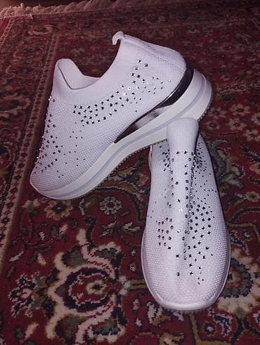 Patke 37 nošene par puta na lalafo.rs — 1 Patke 37 nošene par puta — 1