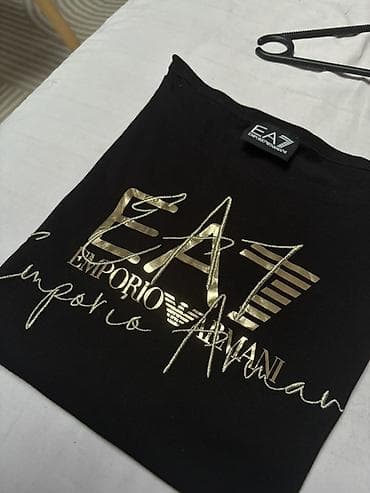 EA7 Emporio Armani ženska majica kratkih rukava Majica je original, S na lalafo.rs — 1 EA7 Emporio Armani ženska majica kratkih rukava Majica je original, S — 1
