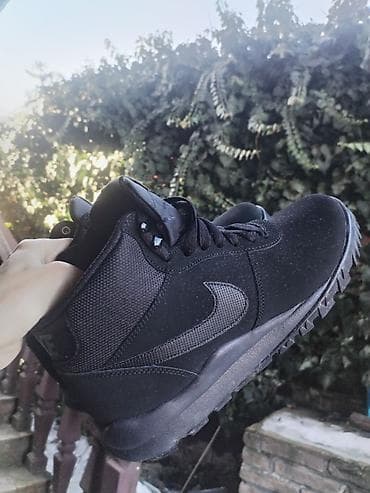 Nike patike – broj 41 (EU 41, US 8, UK 7), crne. - Model visokog na lalafo.rs — 1 Nike patike – broj 41 (EU 41, US 8, UK 7), crne. - Model visokog — 1