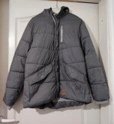 - Dečija zimska jakna, siva boja - Topla, prošivena konstrukcija sa na lalafo.rs - Dečija zimska jakna, siva boja - Topla, prošivena konstrukcija sa