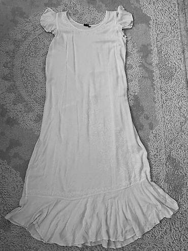 Duga haljina vezena sa podesavanjem u struku at lalafo.rs Duga haljina vezena sa podesavanjem u struku