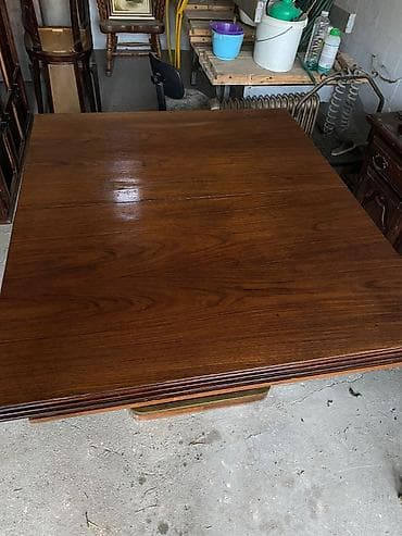Furniture: Na prodaju trpezarijski set koji čine sto i 6 stolica. Sto je izrađen at lalafo.rs — 4 Furniture: Na prodaju trpezarijski set koji čine sto i 6 stolica. Sto je izrađen — 4
