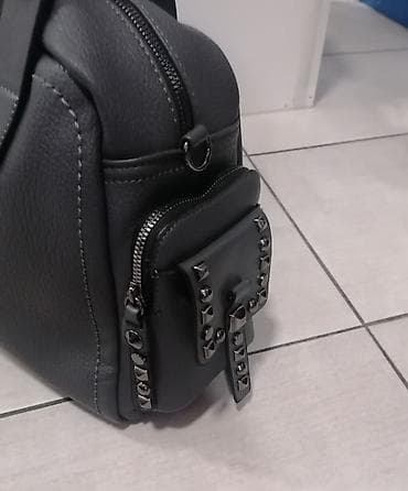 Nova tašna MARINA GALANTTI
IMA I DUŽI KAIŠ
SNIŽENJE at lalafo.rs — 5 Nova tašna MARINA GALANTTI
IMA I DUŽI KAIŠ
SNIŽENJE — 5