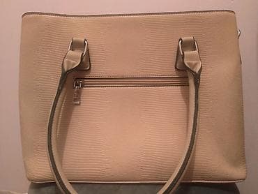 Roze veca torba, kao nova, bez ostecenja! Dimenzije 34x25cm. Moze at lalafo.rs — 3 Roze veca torba, kao nova, bez ostecenja! Dimenzije 34x25cm. Moze — 3