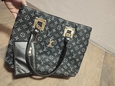 Louis vuitton torba. Očuvana. Slike sve govore at lalafo.rs — 1 Louis vuitton torba. Očuvana. Slike sve govore — 1