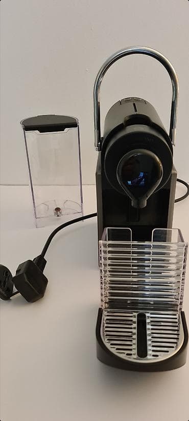 ★ Prodajem Nespresso Nestle aparat za kafu Type C61 Made in na lalafo.rs — 10 ★ Prodajem Nespresso Nestle aparat za kafu Type C61 Made in — 10