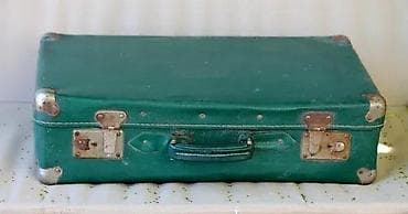 Stari, predratni putni zeleni kofer SA KLJUČEM. Stari kofer SA KLJUČEM na lalafo.rs Stari, predratni putni zeleni kofer SA KLJUČEM. Stari kofer SA KLJUČEM