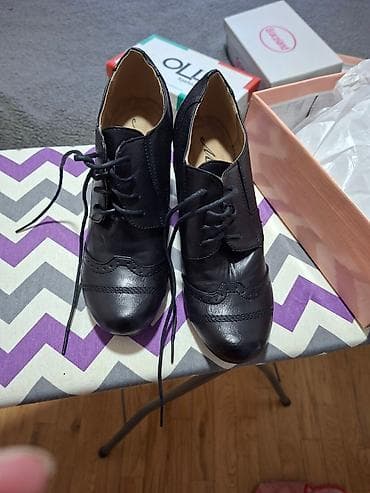 Ženske cipele na pertlanje, oxford/brogue stil. - Boja: crna na lalafo.rs — 1 Ženske cipele na pertlanje, oxford/brogue stil. - Boja: crna — 1