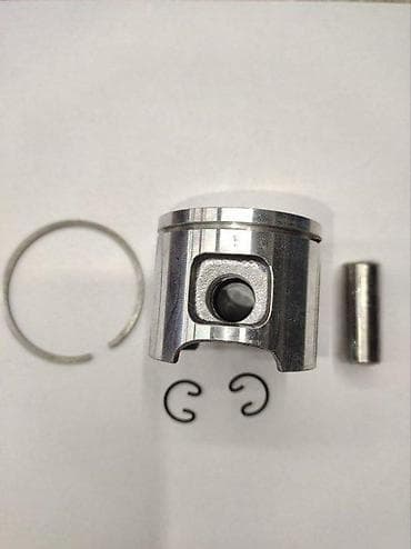 Klip set za dvotaktni motor 2T – prečnik 40 mm Opis: - Komplet klipa at lalafo.rs Klip set za dvotaktni motor 2T – prečnik 40 mm Opis: - Komplet klipa