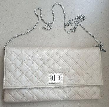 Mala gumena torbica D. Ima kaiš, pa se moze nositi i u ruci i preko na lalafo.rs — 5 Mala gumena torbica D. Ima kaiš, pa se moze nositi i u ruci i preko — 5