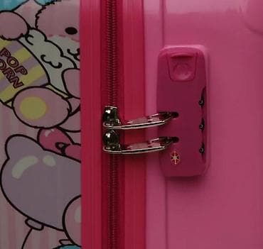 dve suknje po: Hello Kitty set kofera i rančića za decu - Set od 3 dela: veliki at lalafo.rs — 7 dve suknje po: Hello Kitty set kofera i rančića za decu - Set od 3 dela: veliki — 7