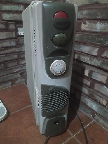 Uljani radijatori: Uljani radijator sa 11 rebara - Tip: električni uljani radijator - na lalafo.rs — 4 Uljani radijatori: Uljani radijator sa 11 rebara - Tip: električni uljani radijator - — 4