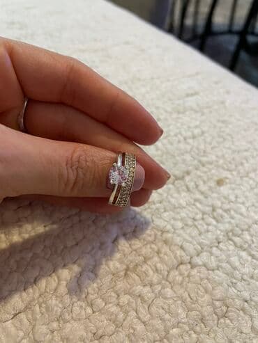 Ženski prsten, Materijal: Cirkon na lalafo.rs Ženski prsten, Materijal: Cirkon