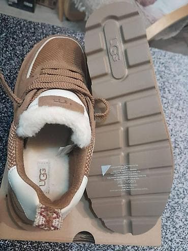 UGG W Sungazer patike - Model: W Sungazer (šifra W/1117810) - na lalafo.rs — 1 UGG W Sungazer patike - Model: W Sungazer (šifra W/1117810) - — 1