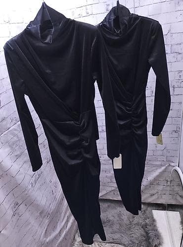 🔥Elegantna crna maxi haljina sa rol-kragnom i dugim rukavima. Model at lalafo.rs — 4 🔥Elegantna crna maxi haljina sa rol-kragnom i dugim rukavima. Model — 4