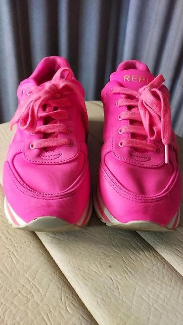 Replay original patike u pink neon boji, 36 broj gaziste 23.5 cm, u na lalafo.rs — 3 Replay original patike u pink neon boji, 36 broj gaziste 23.5 cm, u — 3