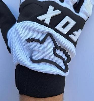 Oprema za bicikliste: FOX motocross/biciklističke rukavice – crno/belo - Lagane i na lalafo.rs — 7 Oprema za bicikliste: FOX motocross/biciklističke rukavice – crno/belo - Lagane i — 7