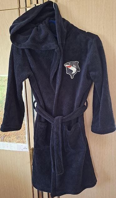 Bademantil za decu
Veličina 134
materijal tedi
uplata pre slanja na lalafo.rs Bademantil za decu
Veličina 134
materijal tedi
uplata pre slanja