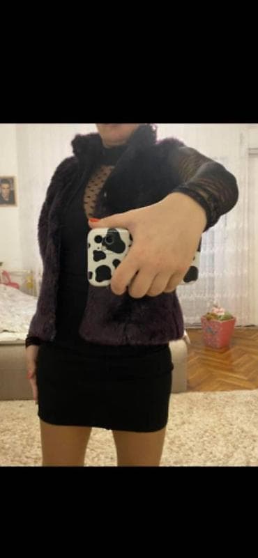 pantalone butiku ali: Potpuno nov prsluk vestacko krzno, dobijem jos davno na poklon ali na lalafo.rs — 4 pantalone butiku ali: Potpuno nov prsluk vestacko krzno, dobijem jos davno na poklon ali — 4