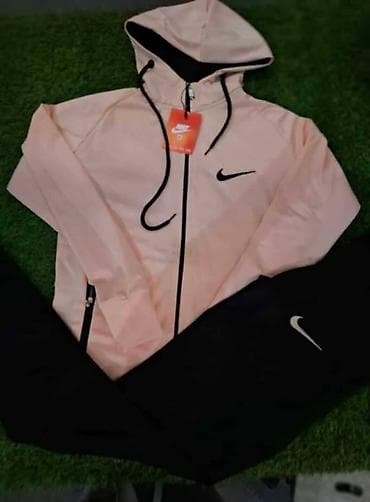 Zenske Nike trenerke :)
Velicine XS,S,M,L,XL,2XL,3XL,4XL at lalafo.rs — 4 Zenske Nike trenerke :)
Velicine XS,S,M,L,XL,2XL,3XL,4XL — 4
